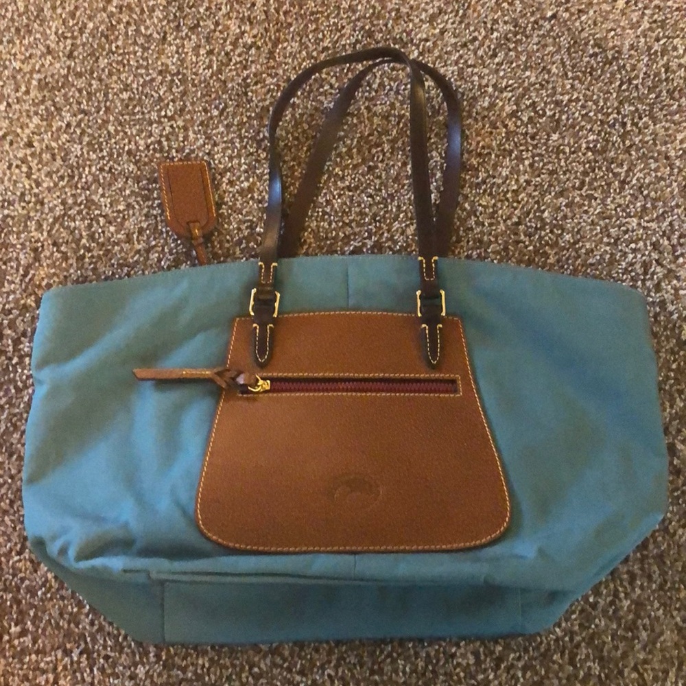 Dooney & Bourke Nylon Tote ‼️open to offers‼️